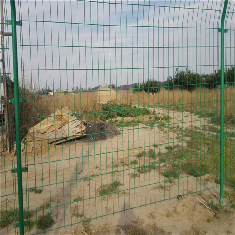 廣西圈地雙邊絲護(hù)欄