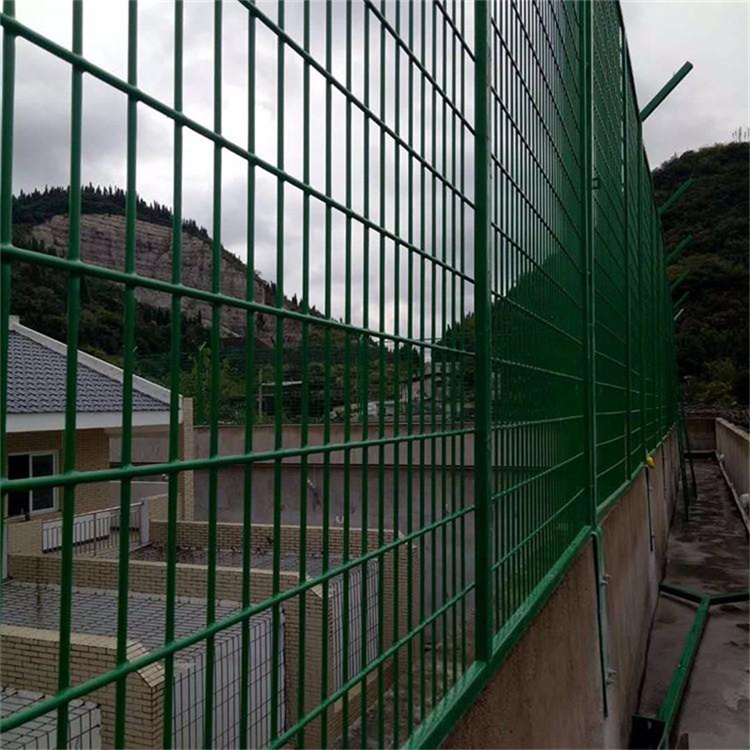 廣東監(jiān)區(qū)刀刺隔離網(wǎng)