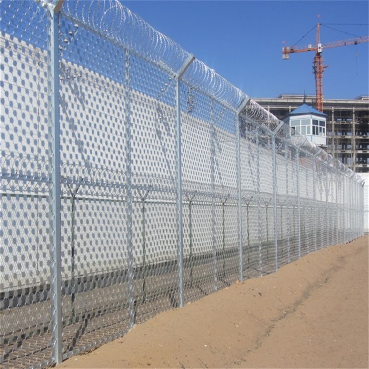 甘肅監(jiān)獄梅花形金屬隔離網(wǎng)