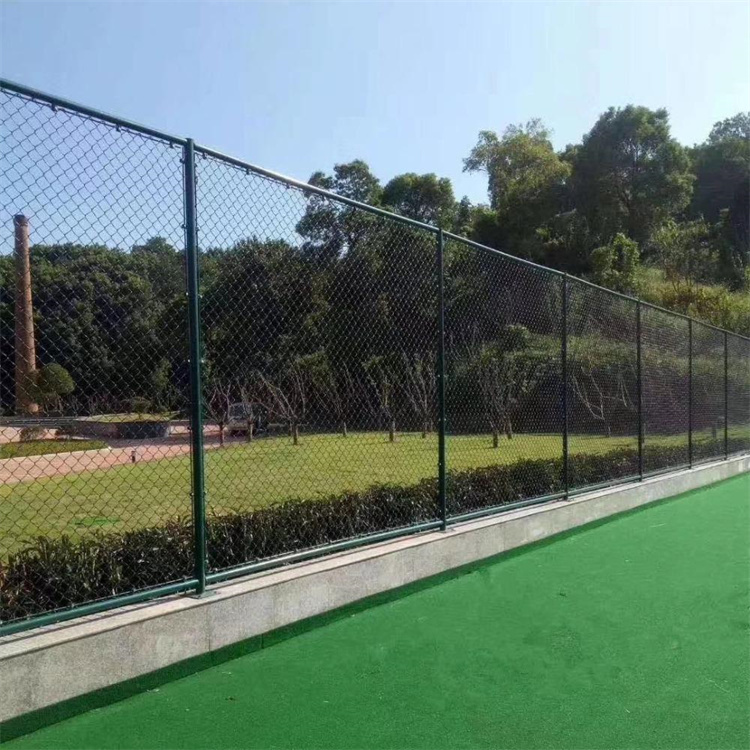 新疆球場隔離網(wǎng)