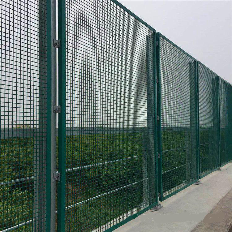 橋梁防拋網(wǎng)在安裝時的垂直運(yùn)輸和機(jī)電設(shè)備