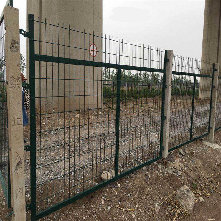 鐵路防護(hù)柵欄